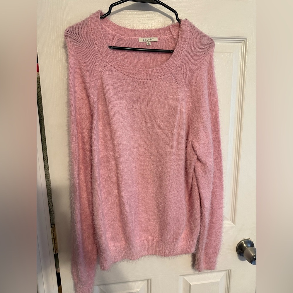 Elegant Pink Women's Crew Neck Sweater